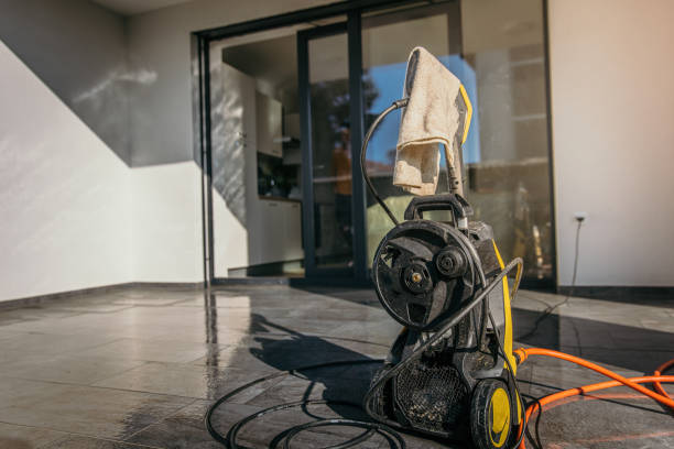 Best Soft Washing  in Mayfair, CA